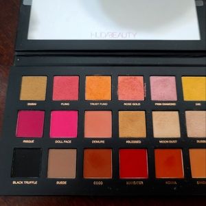 Meet your Posher, Valentina